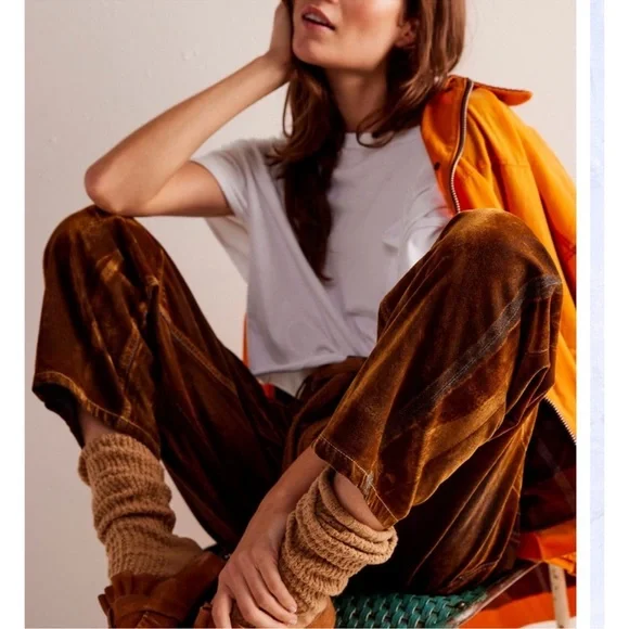 We The Free by FREE PEOPLE: “Moxie Flocked” Low Slung Barrel Jeans in RUST…NWT - Picture 5 of 12